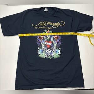 Ed Hardy Black Short-Sleeve Graphic Tee with Colorful Skull Artwork